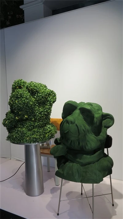 How Greenery Animal Window Displays Are Redefining Christmas Magic
